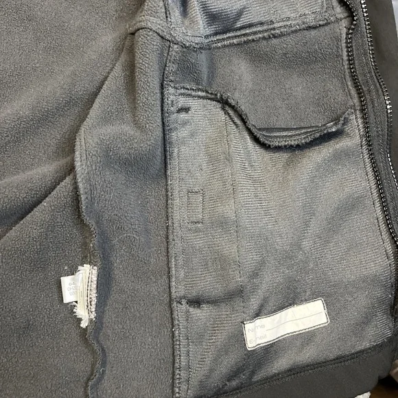 REEBOK Midweight Softshell Jacket Boys Husky Size 10-12 Black/Gray Ready To Wear - Picture 8 of 13